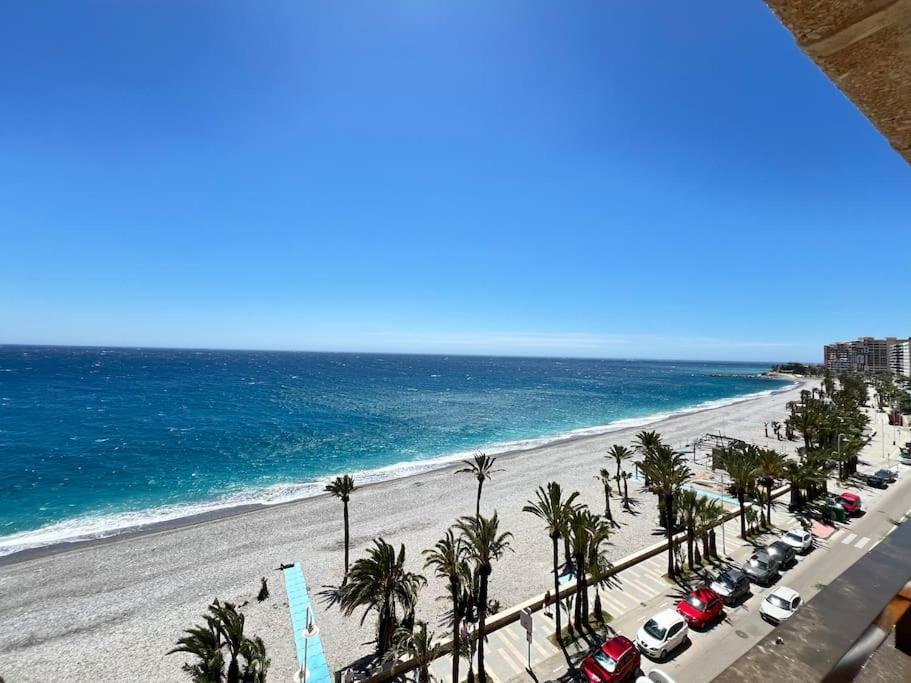 Pushe Playa Velilla Beach & Tradition 3 Almunecar Exterior photo
